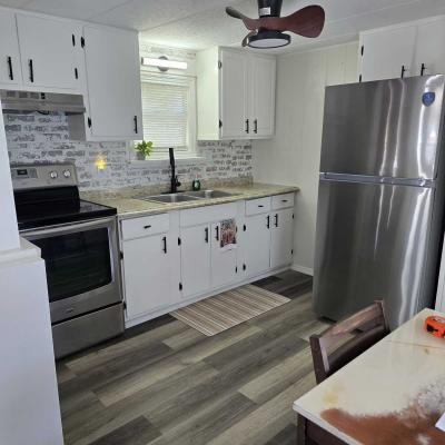 Photo 4 of 14 of home located at 540 Seminole Blvd #23 Largo, FL 33770