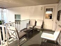 1984 HOP CAP Park Model Mobile Home