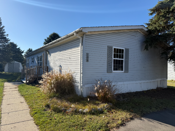 Photo 1 of 2 of home located at 2500 Mann Rd Lot 106 Clarkston, MI 48346