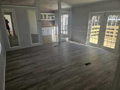 Photo 3 of 25 of home located at 9876 Brandywine Dr Navarre, FL 32566