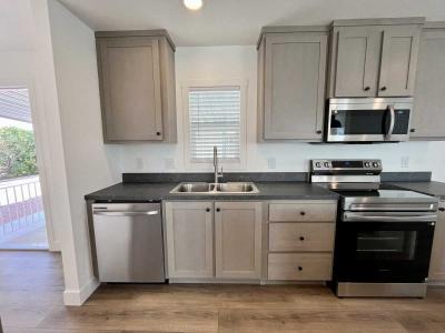 Photo 4 of 40 of home located at 9333 E University Dr Lot #061 Mesa, AZ 85207