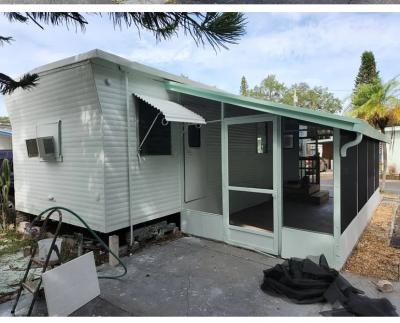 Mobile Home at 5015 Seminole Blvd, Lot 111 Saint Petersburg, FL 33708