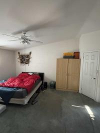 2005 Champion Wellington Manor Mobile Home