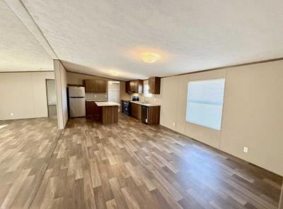 Photo 5 of 29 of home located at 411 Benoit Rd Carencro, LA 70520