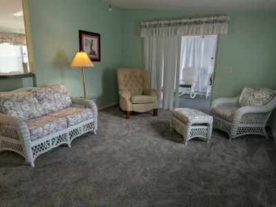 Photo 5 of 14 of home located at 465 Goldenrod Cir N Auburndale, FL 33823