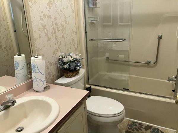 1989 DELO Manufactured Home