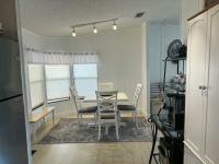 1990 Homes Of Merit HS Manufactured Home