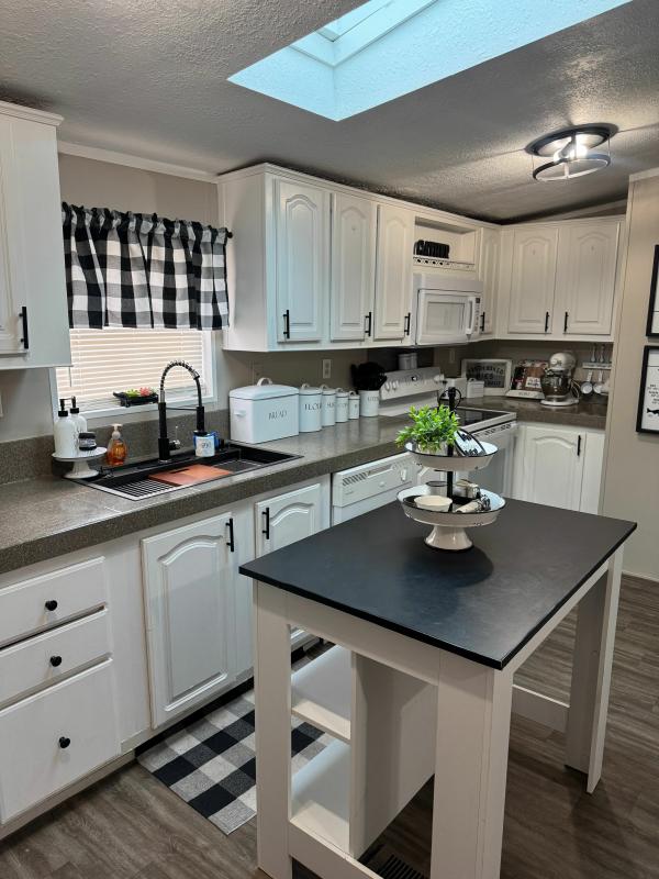 2003 Clayton Homes Inc Mobile Home For Sale