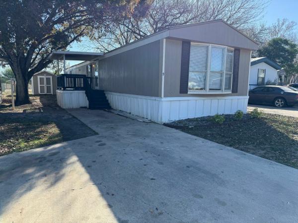 Photo 1 of 2 of home located at 5475 Southcross Ranch Rd  #9 San Antonio, TX 78222