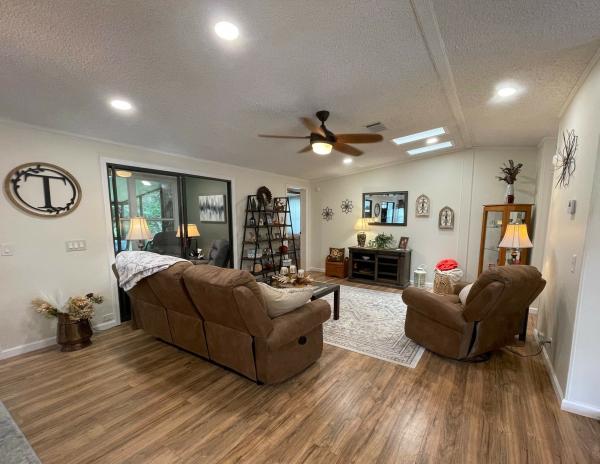 1988 FUQU Mobile Home