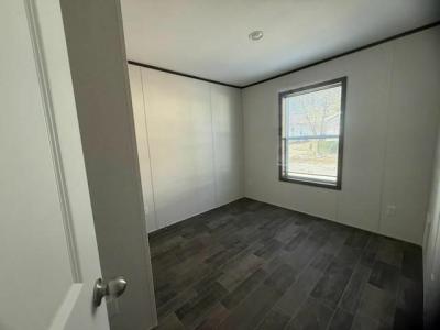 Mobile Home at 1901 Camden Court Lot 37 Des Moines, IA 50320