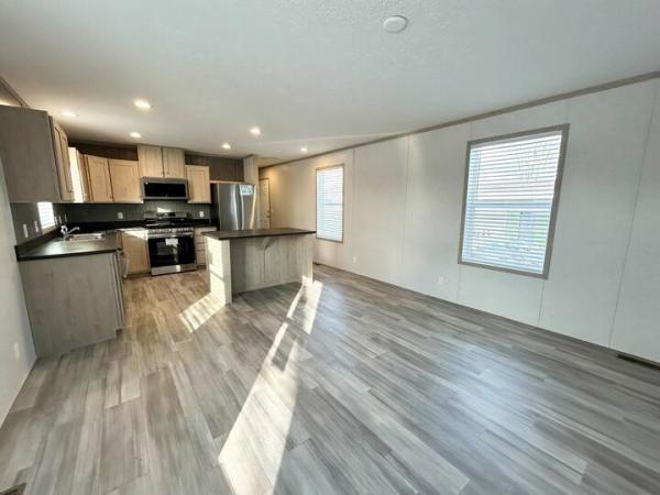 2025 Clayton-Wakarusa Mobile Home