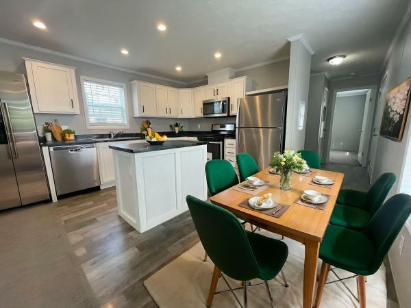 2022 Champion - Topeka Mobile Home