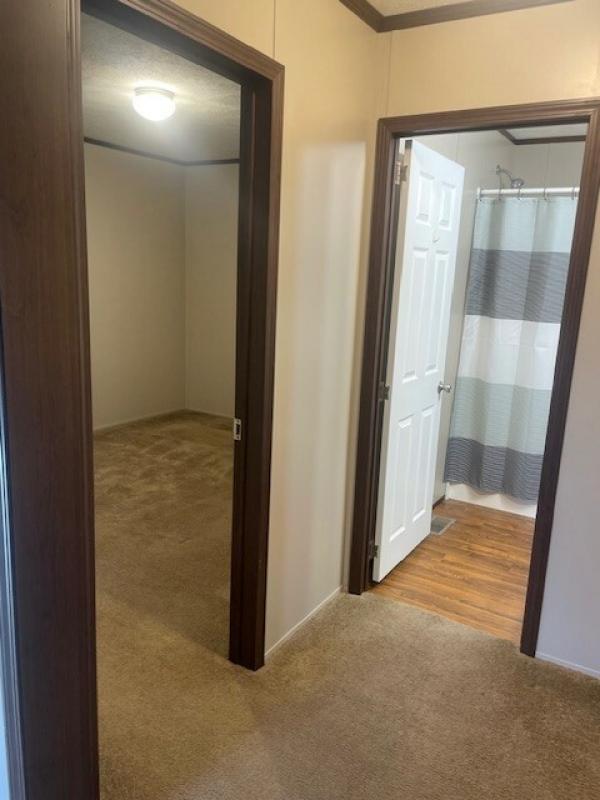 2016 EAGLE RIVER 21 LC-48J8001  Home