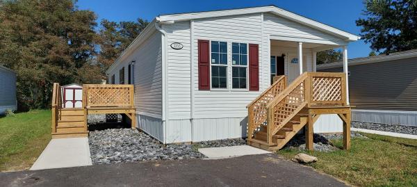 Photo 1 of 2 of home located at 335B Revere Lane Taylor, PA 18517