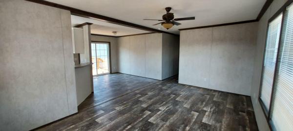 2023 EAGLE RIVER 335B LANDY CREEK  Home