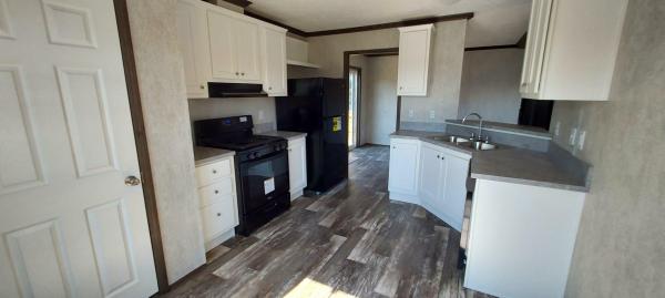 2023 EAGLE RIVER 335B LANDY CREEK  Home