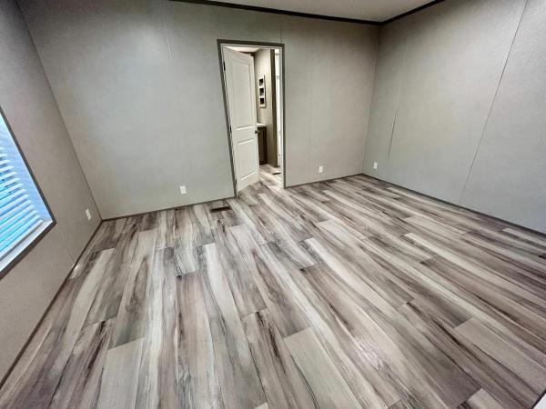 2025 Clayton Homes Inc Blazer Extreme Mobile Home