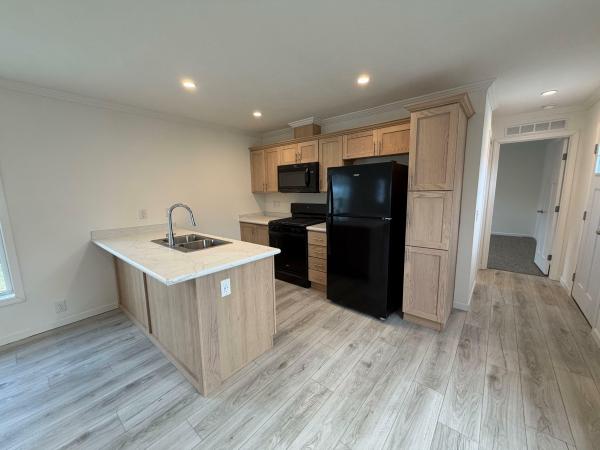 2025 Skyline 148  Home