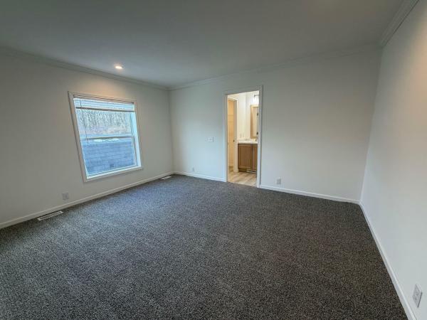 2025 Skyline 148  Home