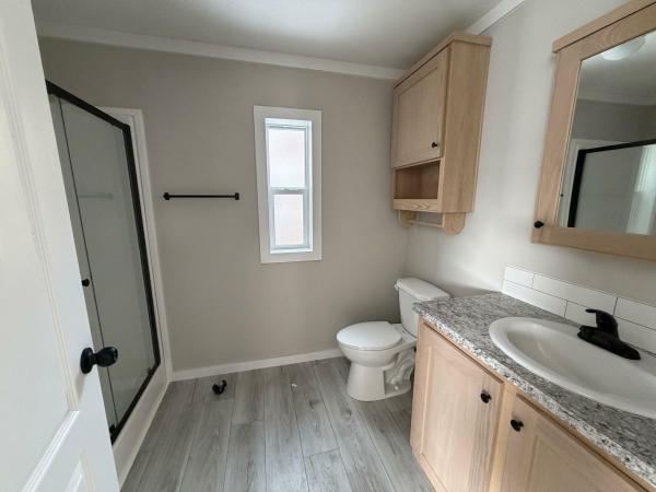 2025 Adventure 164 6682S  Home