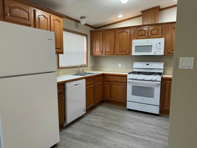 Mobile Home at 21463 Bonet Ct, Site #874 Macomb, MI 48044