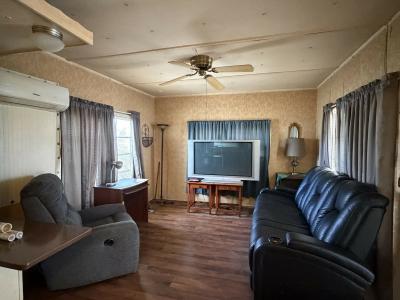 Photo 2 of 29 of home located at 507 Empire Ave Lakeland, FL 33815