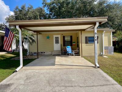 Mobile Home at 614 Sycamore Sq Lady Lake, FL 32159