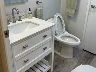 Photo 3 of 21 of home located at 10550 W State Road 84 Davie, FL 33324