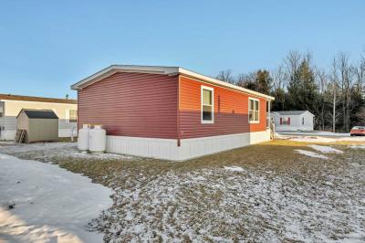 Photo 4 of 20 of home located at 185 Old State #55 Broadalbin, NY 12025