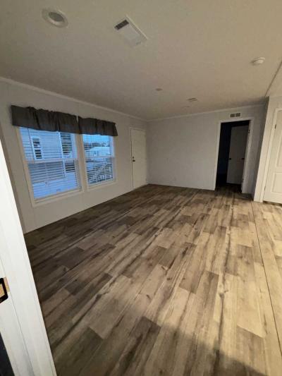 Photo 2 of 8 of home located at 15070 E Colonial Dr, Lot 44 Orlando, FL 32862