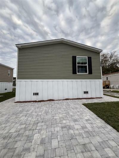 Mobile Home at 15070 E Colonial Dr, Lot 44 Orlando, FL 32862