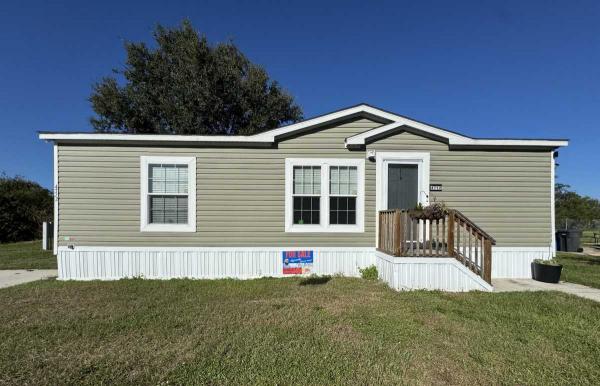 Photo 1 of 2 of home located at 4712 Green Grass Place Tampa, FL 33610