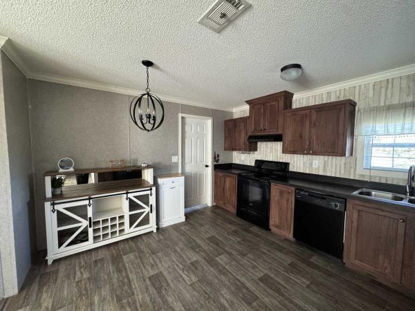 2021 LIVE Manufactured Home