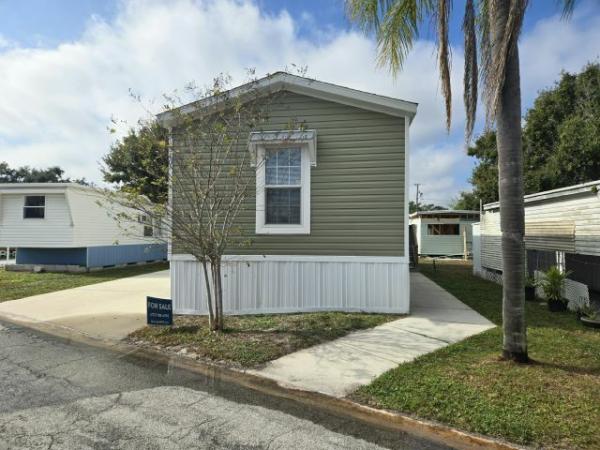Photo 1 of 2 of home located at 4000 24th St N Unit 310 Saint Petersburg, FL 33714