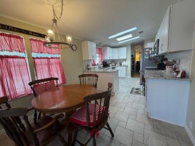 Photo 4 of 14 of home located at 310 Lookout Circle Auburndale, FL 33823