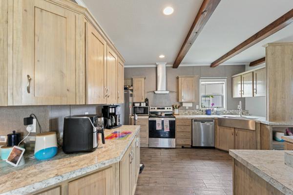 2020 Palm Harbor 330SA28543C Mobile Home