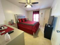 1988 BARR Manufactured Home