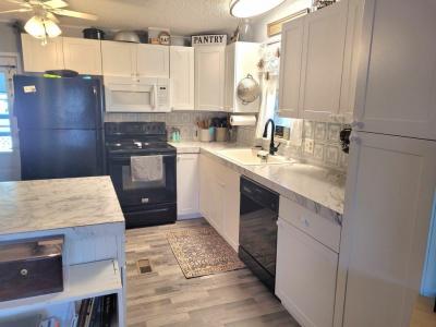 Photo 4 of 20 of home located at 6006 Forest Lake Dr Zephyrhills, FL 33540