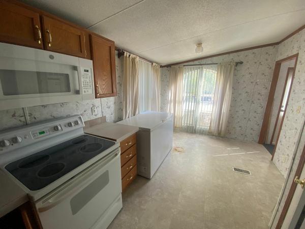 2001 CMH MANUFACTURING INC LAUREL CREST Mobile Home