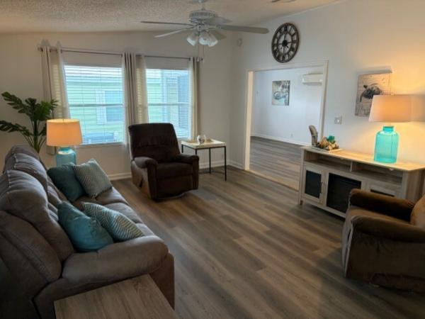 1992 Palm Harbor Mobile Home