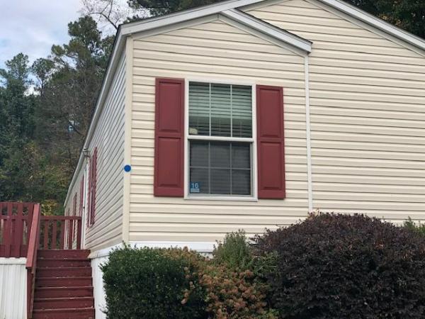 2011 Clayton Homes Inc Yes Mobile Home