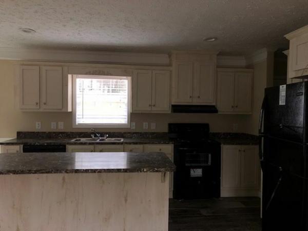 2019 Clayton Homes Inc Yes Mobile Home