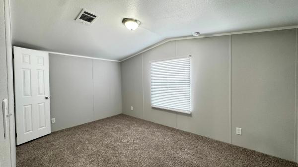 2012 American Homestar Corp Crown Manor Mobile Home