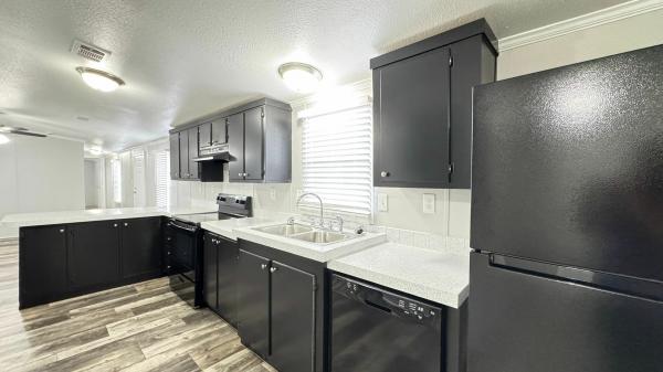 2012 American Homestar Corp Crown Manor Mobile Home