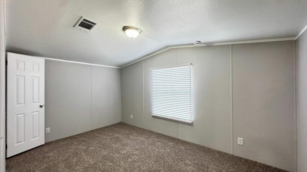 2012 American Homestar Corp Crown Manor Mobile Home