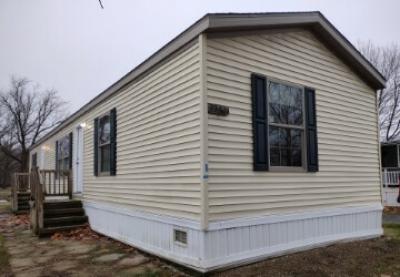 Mobile Home at 2334 Cascade Flint, MI 48504