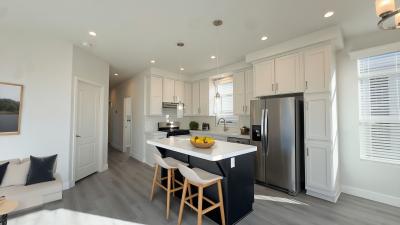 Photo 3 of 8 of home located at 13440 S Lakewood Blvd 97 Bellflower, CA 90706