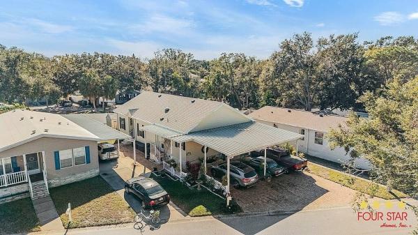 Photo 1 of 2 of home located at 3724 Winward Lakes Tampa, FL 33611