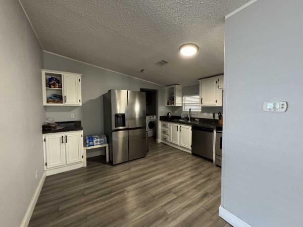 1998  Mobile Home For Sale